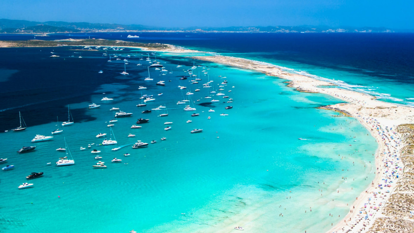 Formentera fühlt sich nach Barfußurlaub und Karibikfarben an