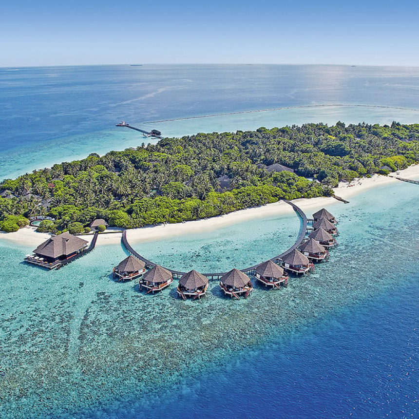 Adaaran Select Meedhupparu Island Resort