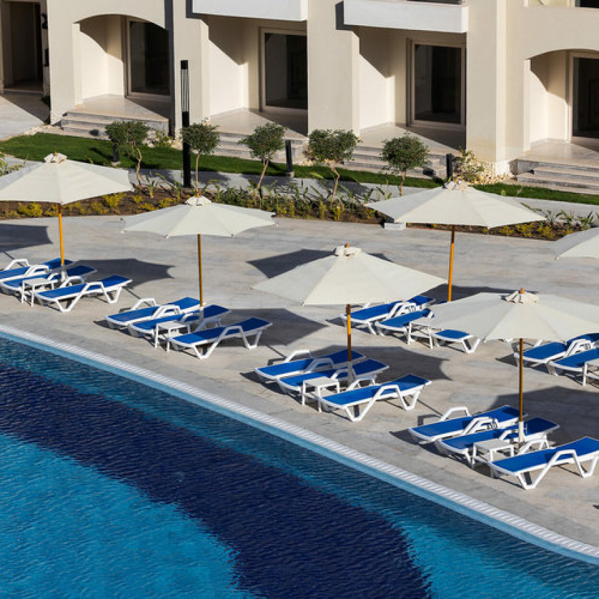 Serenity Sahl Hasheesh