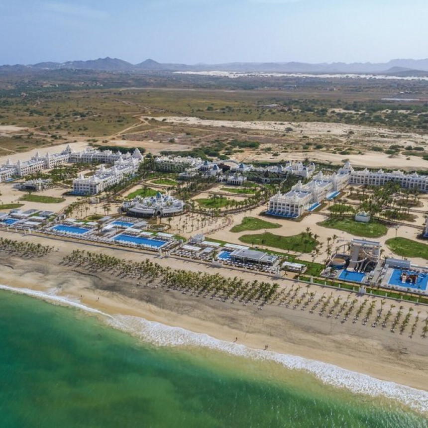 Hotel Riu Karamboa